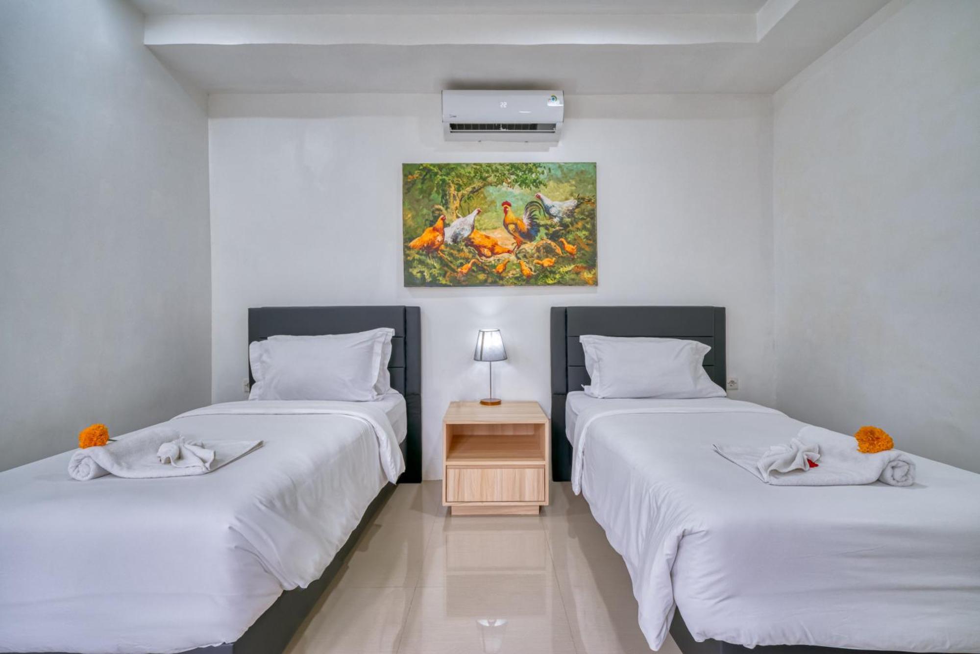 2 Bed Modern With Big Pool Apartemen *