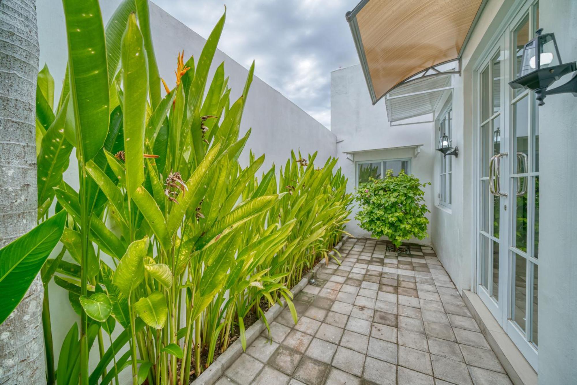 Apartemen 2 Bed Modern With Big Pool